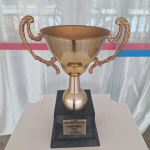 Campeão do primeiro troféu Carlos Roberto Machado em 1996